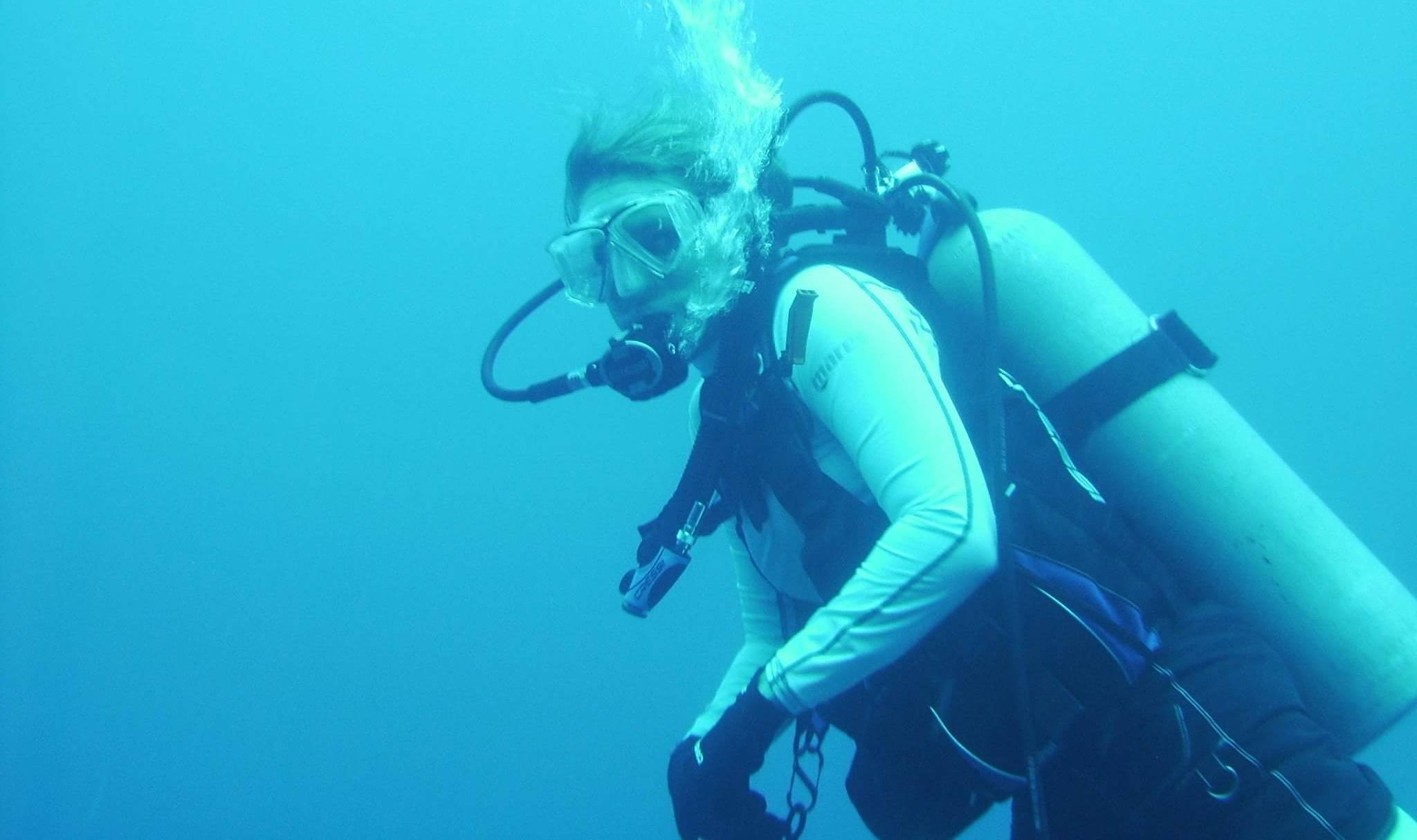 Loman scuba diving